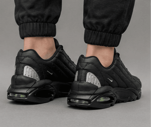 Nike Air Max TW Triple Noir